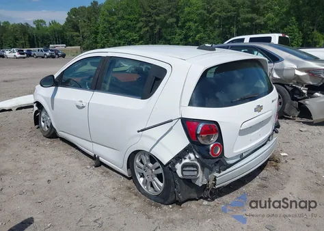 2016 Chevrolet Sonic Lt Auto из США, поврежденный, VIN 1G1JC6SH2G4106723